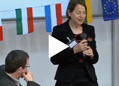 Nathalie Van de Wiele présentant l'association Femmes & Sciences au colloque de Poitiers 2014